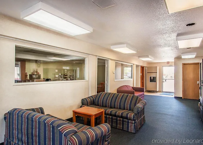 Rodeway Hotel Effingham