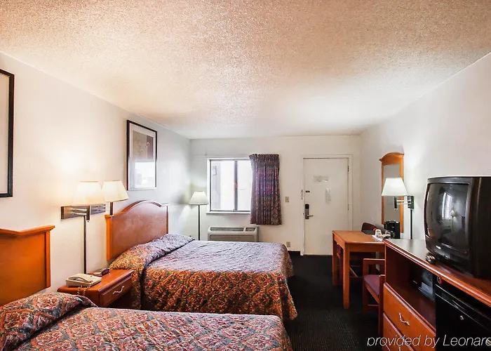 Rodeway Hotel Effingham
